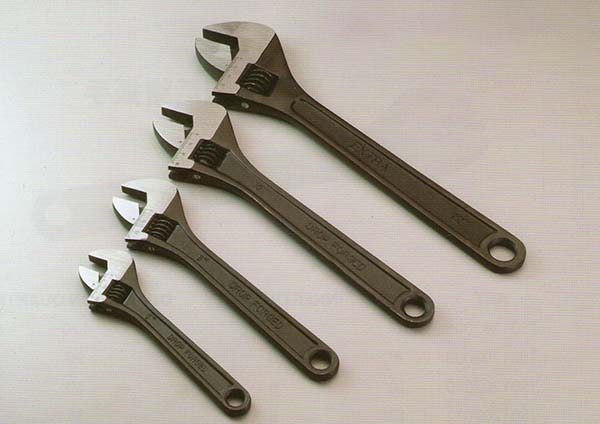 發(fā)黑碳鋼活絡(luò)扳手